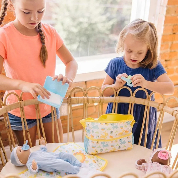 Melissa & Doug Mine to Love Travel Time Play Set with Diaper Bag Doll Accessorie - Picture 4 of 12